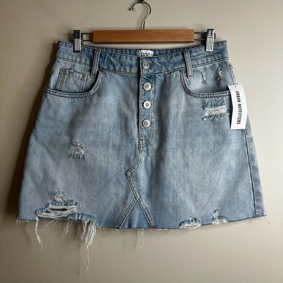BDG Urban Outfitters Denim Skirt Women’s Large Button Fly Raw Hem Y2K Mini - NWT - Picture 1 of 10